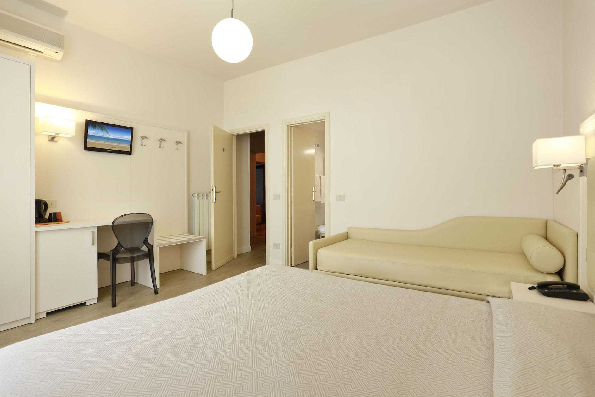 Hotel Lupori Viareggio Exterior photo